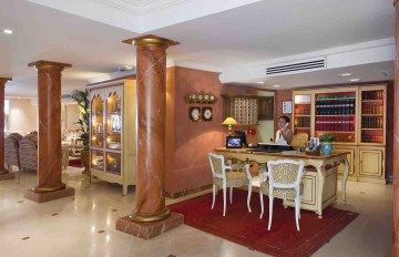 Hotel Le Club De Cavaliere And Spa لو لا فاندو المظهر الخارجي الصورة